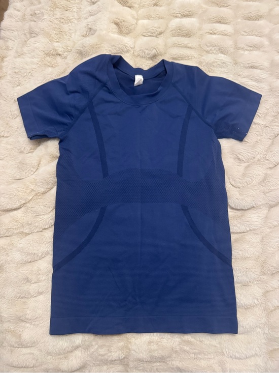 Other Tops - Women's Short Sleeve Performance Tee - Deep Blue
